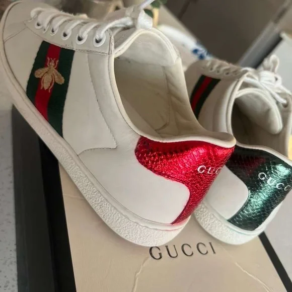 Gucci Classic White Sneakers with Red and Green Accents